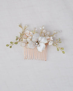 Sweet Flower Bouquet Comb Accessory