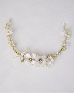 Floral Lace Climbing Vine Accessory