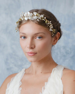 Floral Lace Climbing Vine Accessory